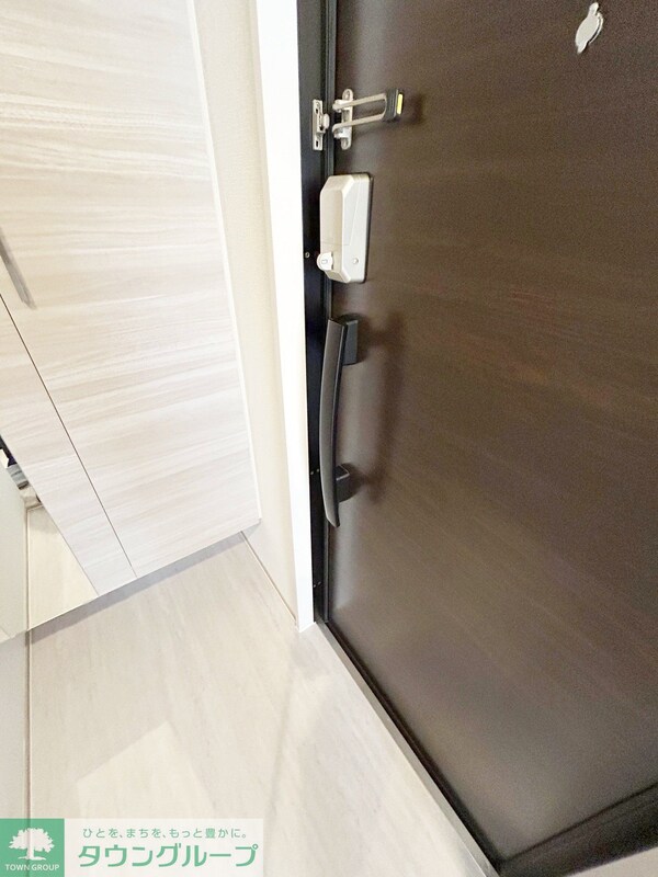 玄関(お部屋探しは【タウンハウジング千葉店】にお任せ下さい♪)