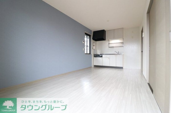 リビング・居室(現地待ち合わせ歓迎♪お問合せはタウンハウジングまで！)
