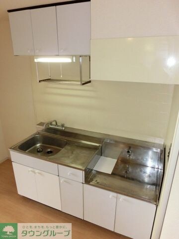 物件内観写真4　(キッチンスペース)