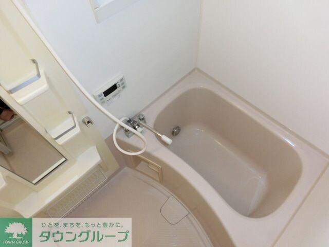 物件内観写真5　(追焚き付き浴室)