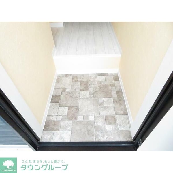 玄関(お問合せは【タウンハウジング】まで！※現地待合わせ相談可！)