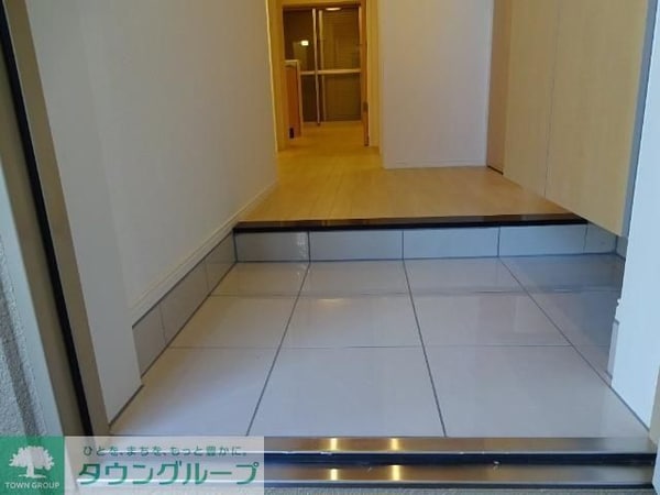 玄関(お部屋探しは【タウンハウジング千葉店】にお任せ下さい♪)
