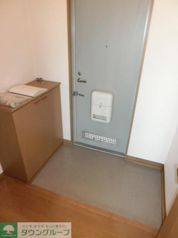 玄関(玄関下駄箱あり)