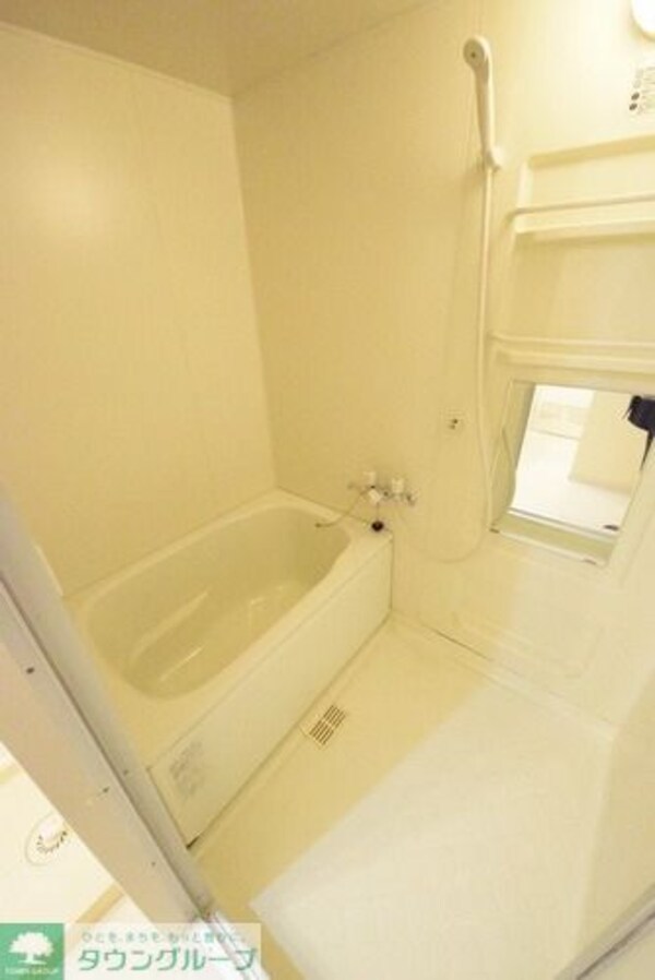 バス／シャワールーム等(鏡付のバスルーム)