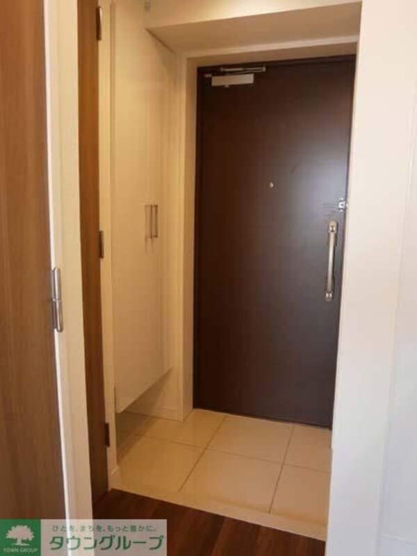 玄関(お問合せはタウンハウジングまで！※現地待合わせ相談可能)