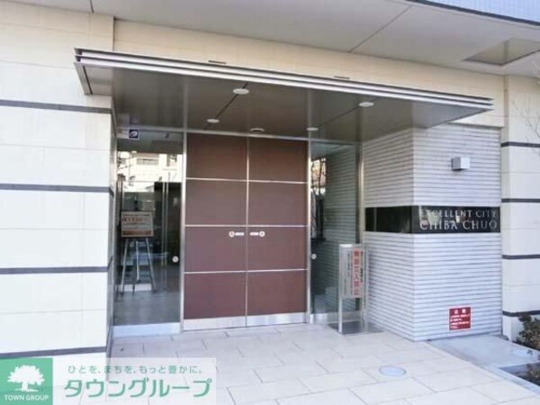 エントランス(お問合せはタウンハウジングまで！※現地待合わせ相談可能)