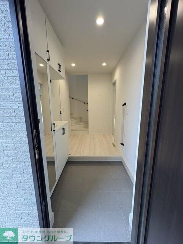 玄関(お問合せはタウンハウジングまで！※現地待合わせ相談可能)