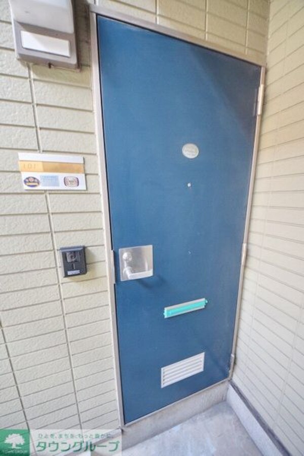 エントランス(お問合せは【タウンハウジング】まで！※現地待合わせ相談可！)