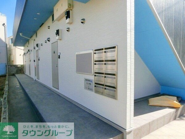 エントランス(お問合せはタウンハウジングまで！※現地待合わせ相談可能)