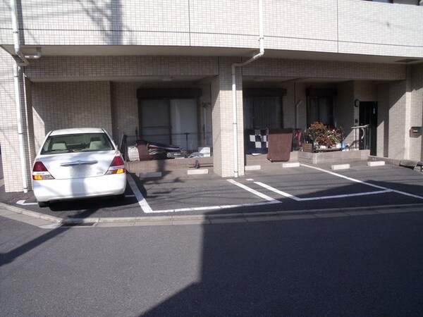 駐車場(駐車スペースあります　)