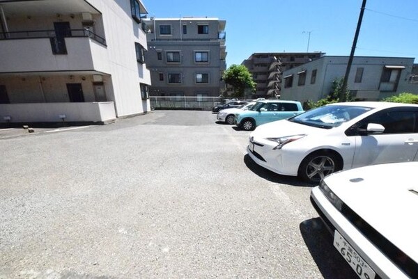駐車場(駐車場)