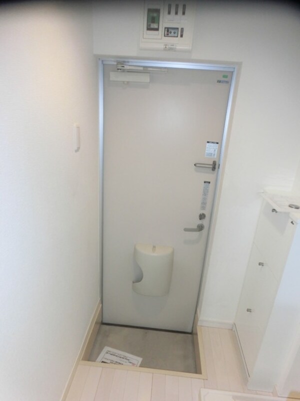 玄関(シューズボックス付の玄関)