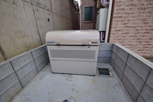 共有部分(専用ゴミ置き場)