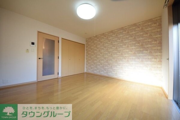リビング・居室(現地待ち合わせ歓迎♪お問合せはタウンハウジング千葉店まで！)