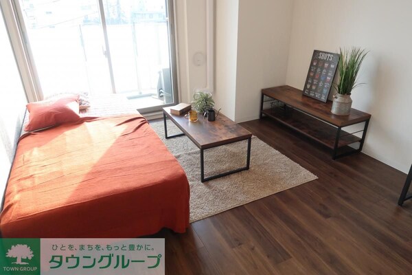 リビング・居室(※同建物　南西向きのお部屋の設備施工例　現況優先)