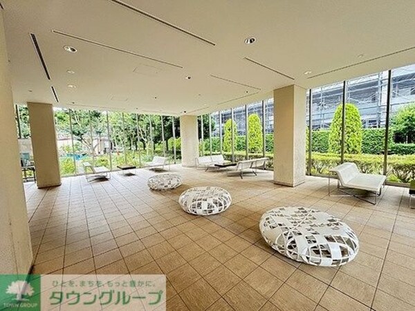 その他(ロビー（別方向）)