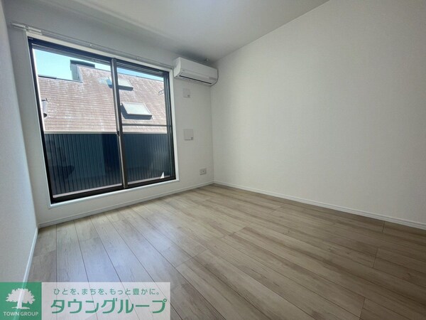 リビング・居室(同物件、別部屋写真となります。)