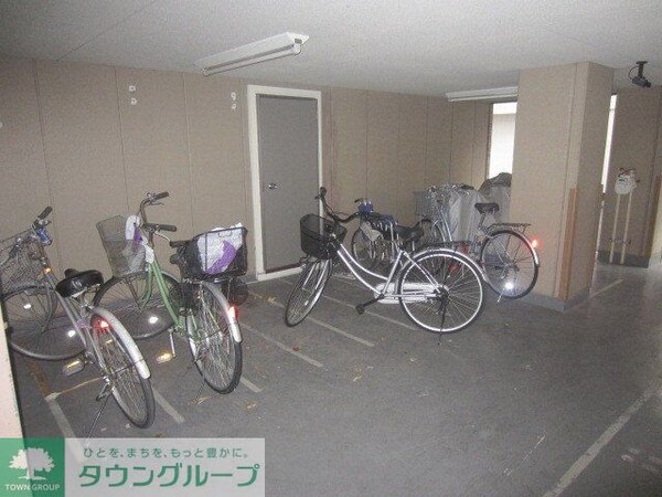 エントランス(敷地内駐輪場)