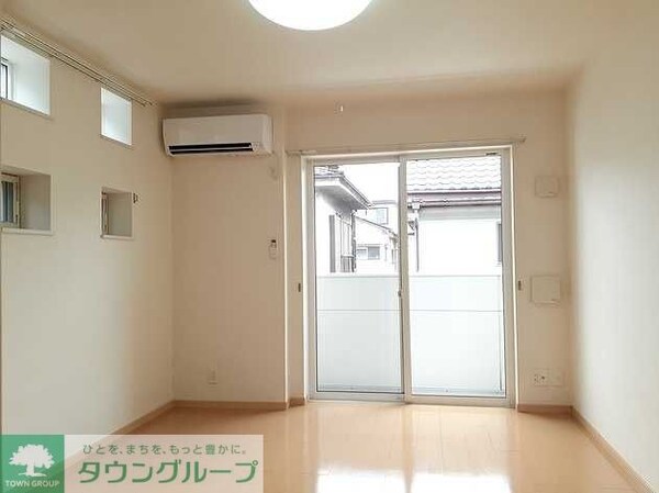 リビング・居室(※別号室参考写真です)