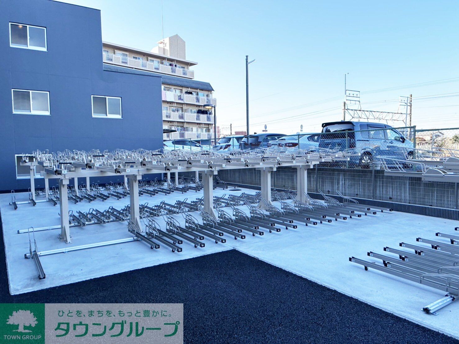 物件内観写真5　(駐輪場)