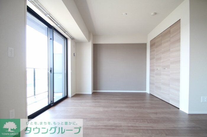 物件内観写真3　(リビング/居室)