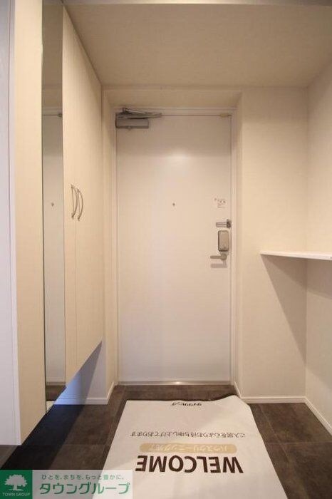 物件内観写真9　(玄関)