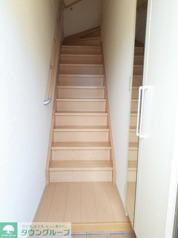 玄関(※別号室参考写真です)