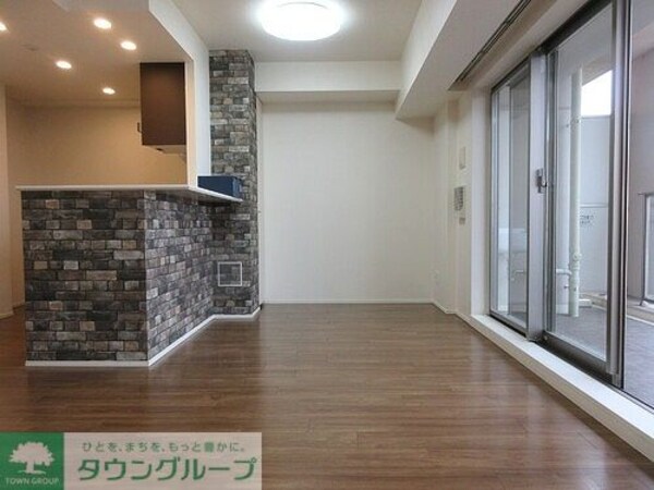 リビング・居室(リビングダイニングキッチン約14.8畳　内装済)