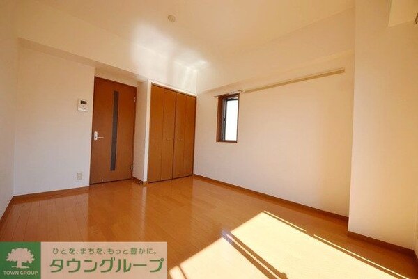 リビング・居室(※別号室参考写真)