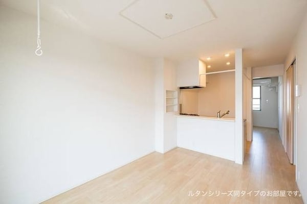 リビング・居室(同タイプ参考写真)