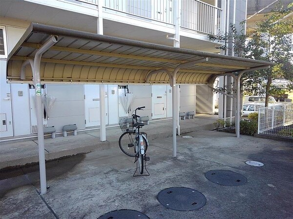 その他(駐輪場)