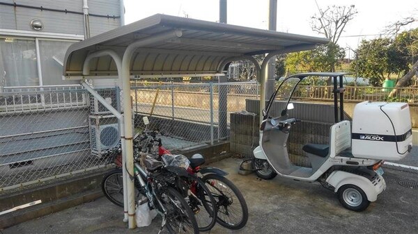 共有部分(駐輪場完備)