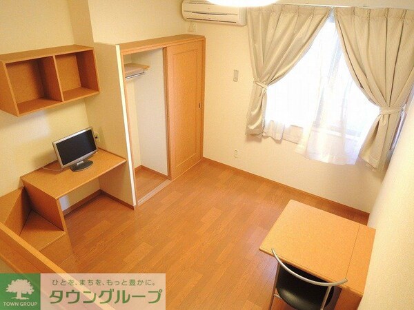 子供部屋(収納スペースたくさん)
