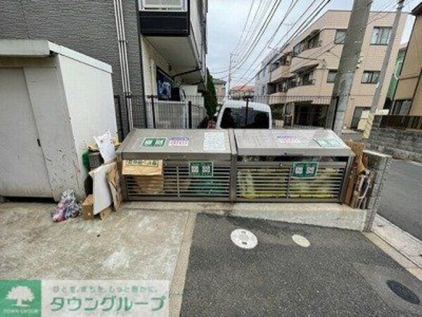 設備(ゴミ集積所)