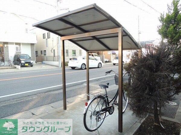 その他(屋根付き駐輪場)
