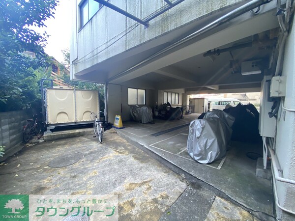 駐車場(駐車場)