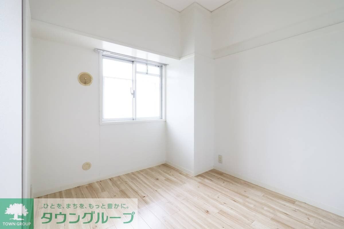 物件内観写真3　(その他部屋スペース)