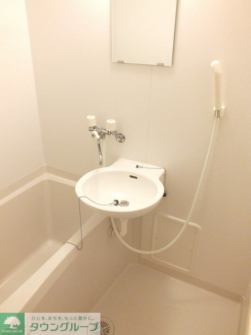 物件内観写真5　(浴室乾燥機付き)