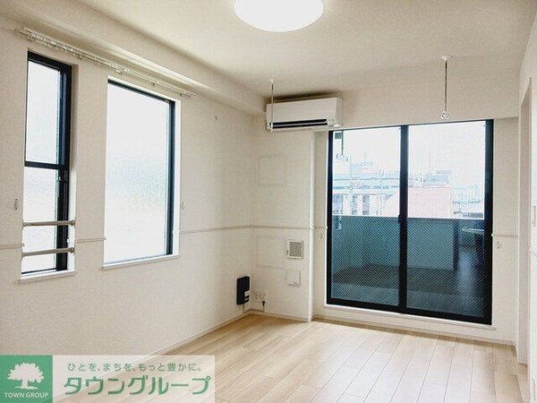 リビング・居室(ニューデフィIIIシリーズ　同平米数同タイプ間取り)