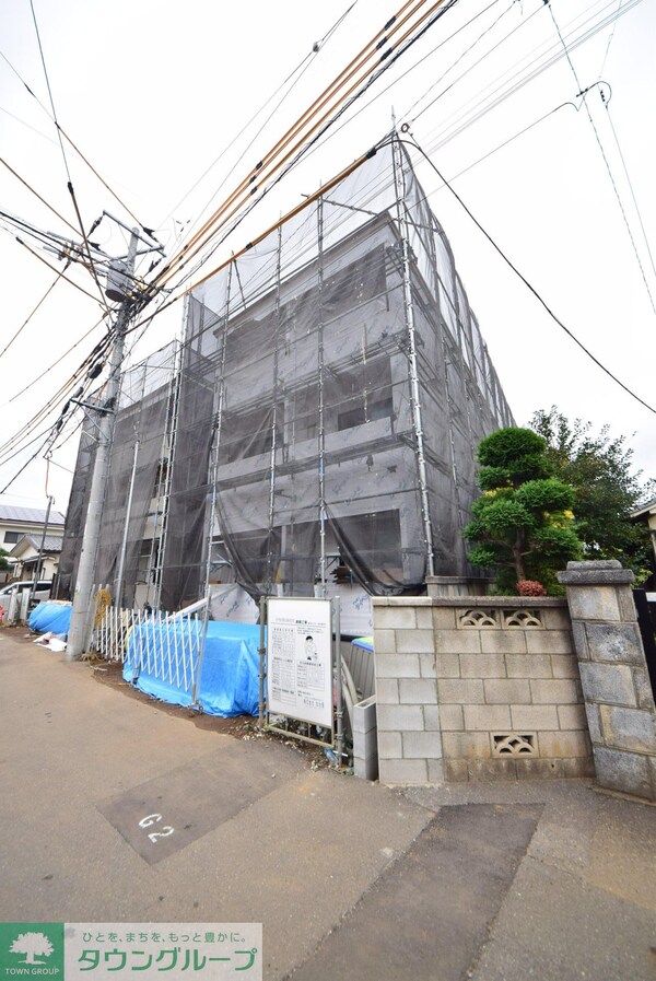 ロビー(駐車場)