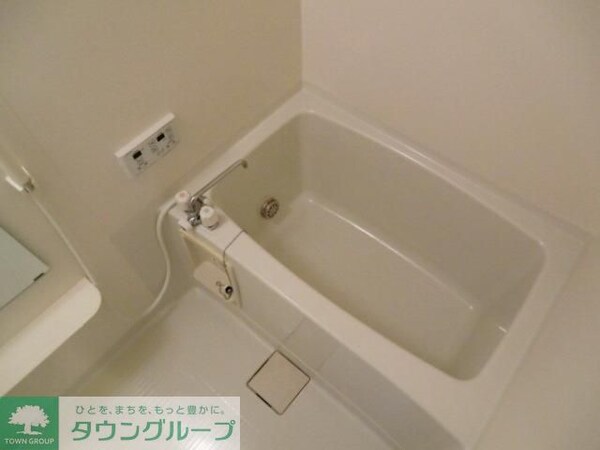 バス／シャワールーム等(経済的な追い焚き完備)