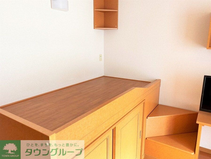 物件内観写真13　(居室内備え付けベッド)