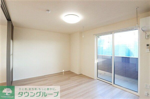 リビング・居室(同会社施工参照　現状優先)