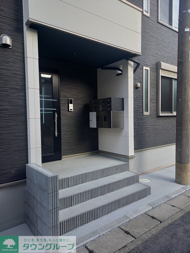 物件内観写真11　(エントランス)