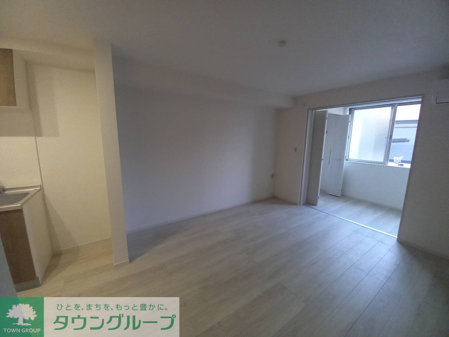 物件内観写真6　(リビング/居室)