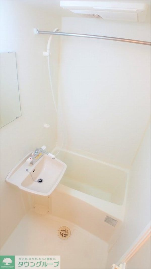 バス／シャワールーム等(同タイプの写真です。仕様が異なる場合があります。)