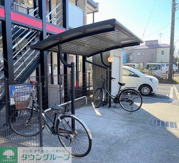 その他(屋根付き駐輪場)