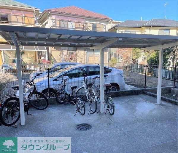 その他(屋根付き駐輪場)