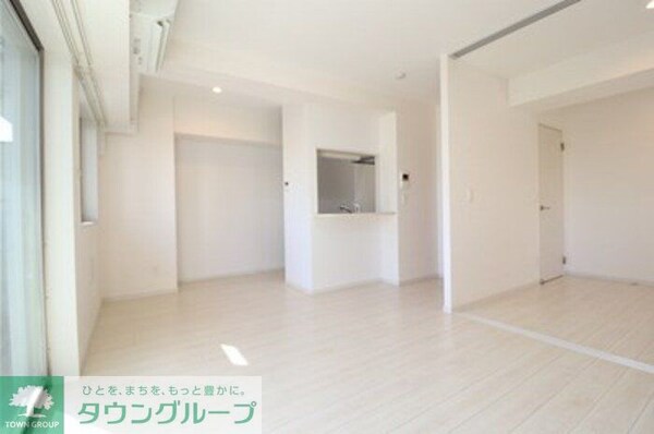 リビング・居室(※別号室参考写真です)