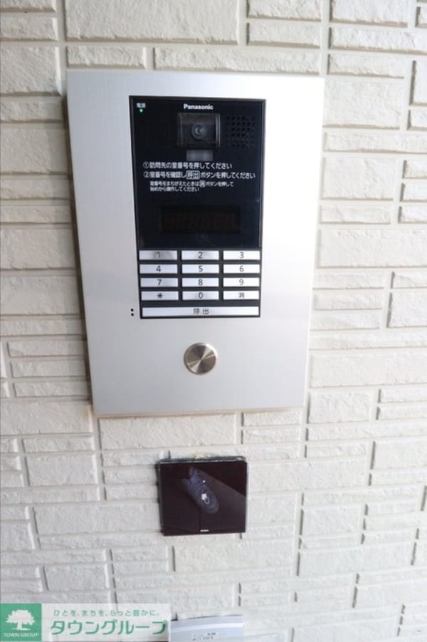 エントランス(2025/12 エアコン2台目設置します！)